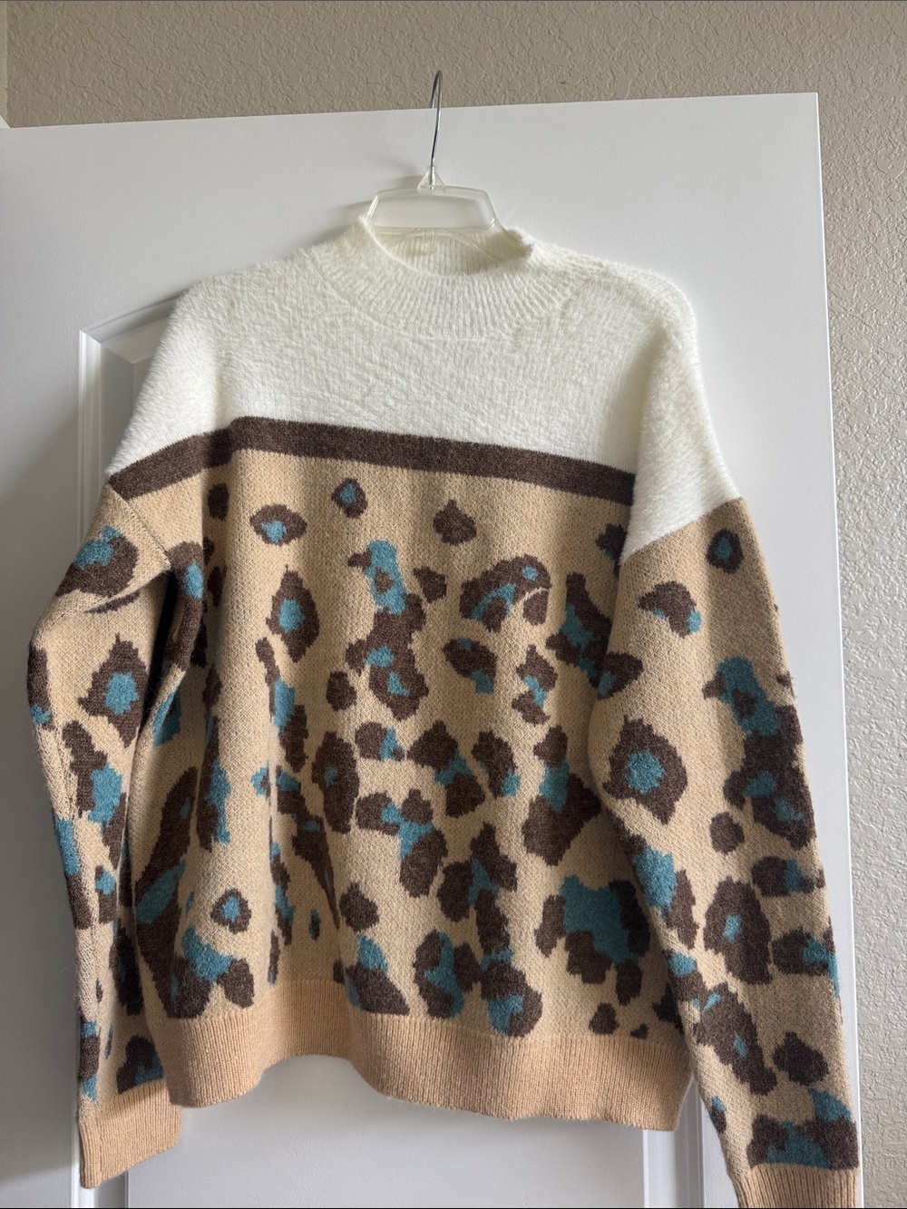 DAVI & DANI Cream, Tan & Teal Leopard Turtleneck Sweater